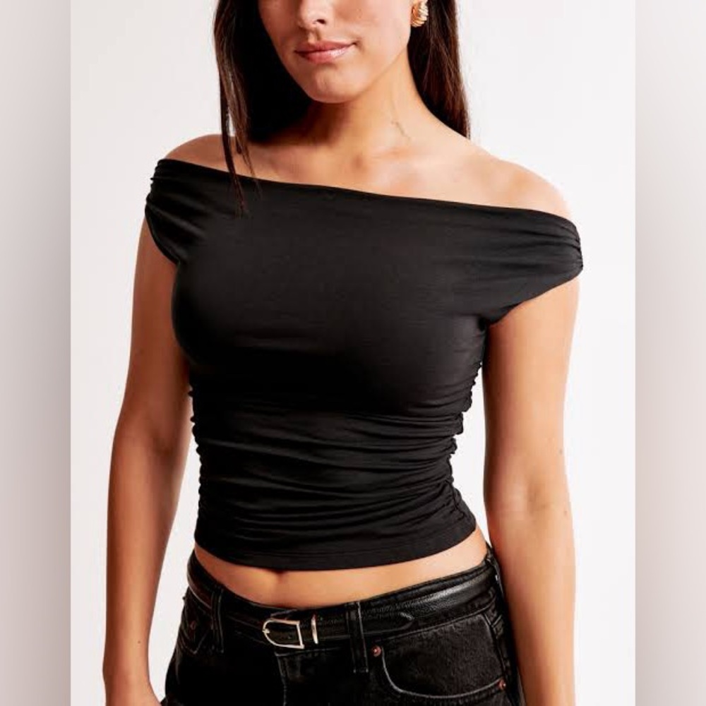 abercrombie off the shoulder ruched top